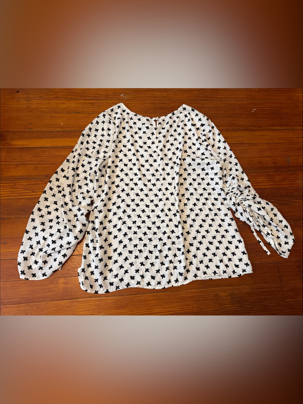 LOFT White Blouse with Black Clover Motif size large - Picture 2 of 2